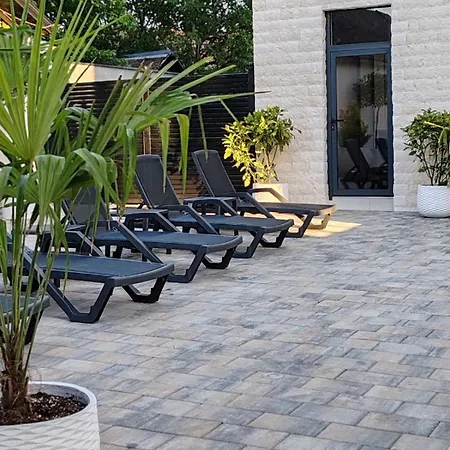 Pool Resort- Lena- 3 Vrdnik