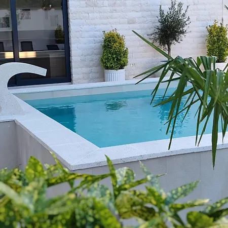 Pool Resort- Lena- 3 Vrdnik