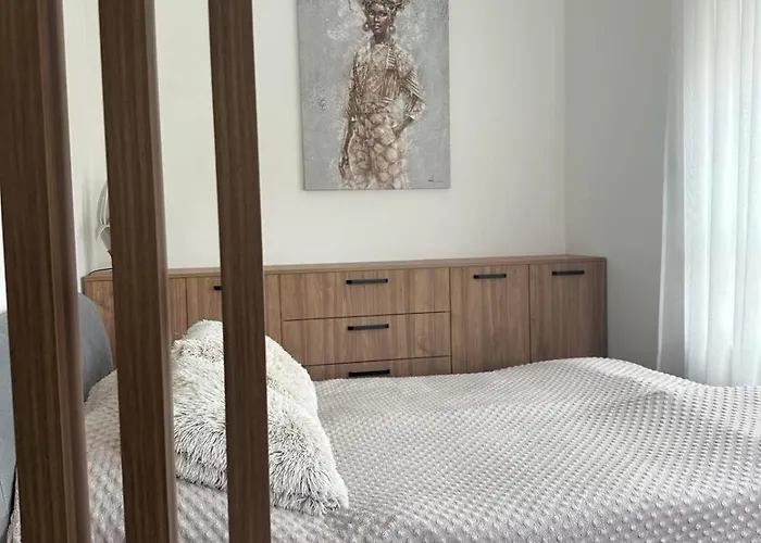 Pool Resort- Lena- 3 * ורדניק