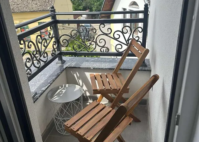 Pool Resort- Lena- 3