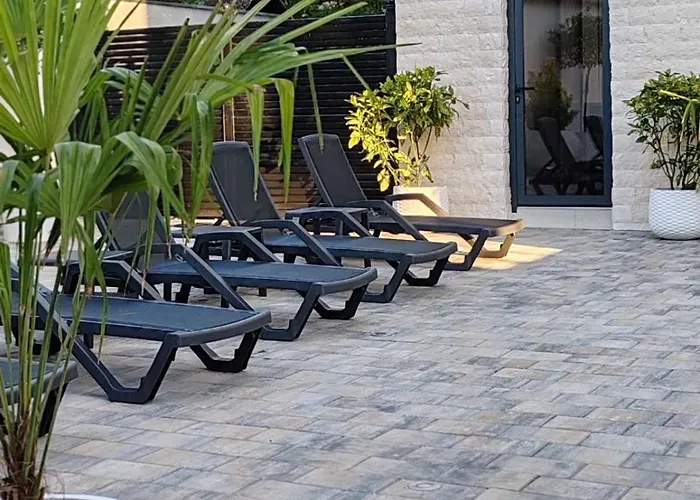 Pool Resort- Lena- 3 ורדניק