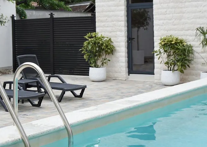 Pool Resort- Lena- 3