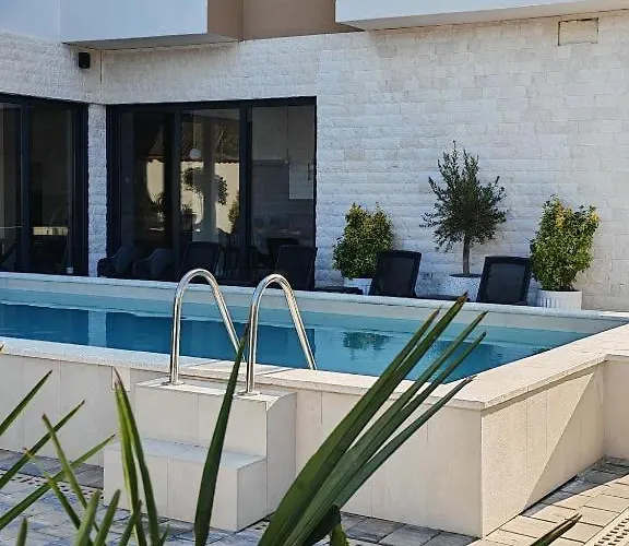 דירה Pool Resort- Lena- 3 *